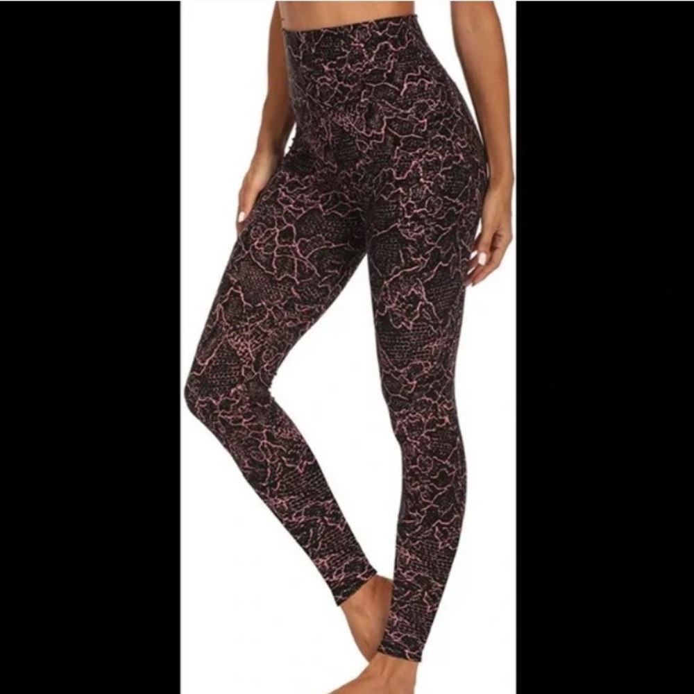 Lululemon Align Lacescape Spanish Rose High-Rise Full Length Leggings